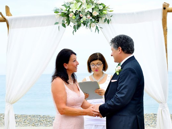 Robin Manoogian - Wedding Minister